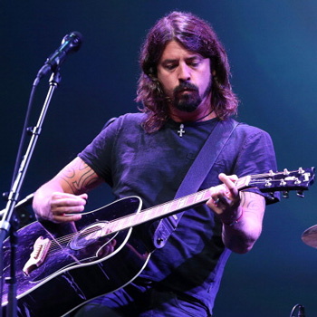 Дэйв Грол примет участие в записи дебютного альбома участника Foo Fighters