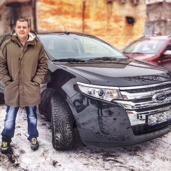 Сергей Бобунец похвастался новым джипом