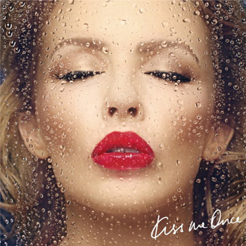 Кайли Миноуг поддержала «Kiss Me Once» новым клипом (Видео)
