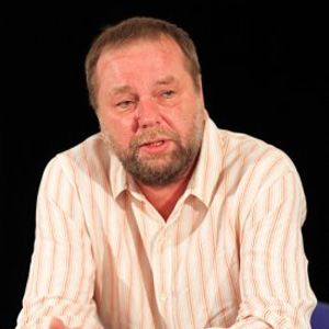 Сценарист последних фильмов Никиты Михалкова скончался в Москве
