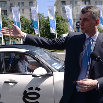 Прохоров продал проект "ё-мобиля" за 1 евро