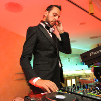 Диджей Dimitri from Paris выпустил свой вариант «Get Lucky»