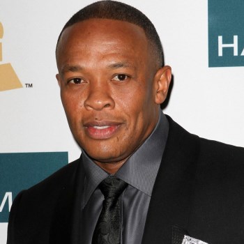 Dr. Dre навал себя «первым миллиардером от хип-хопа»