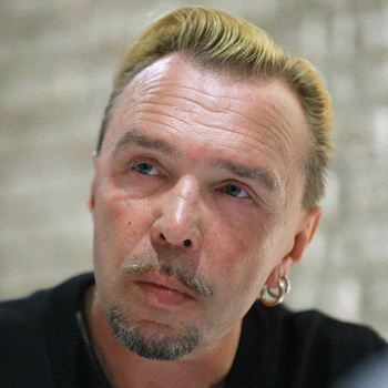 Гарик Сукачев закончил альбом песен Высоцкого