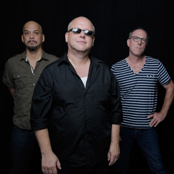 Pixies сняли десятый клип с «Indie Cindy» (Видео)