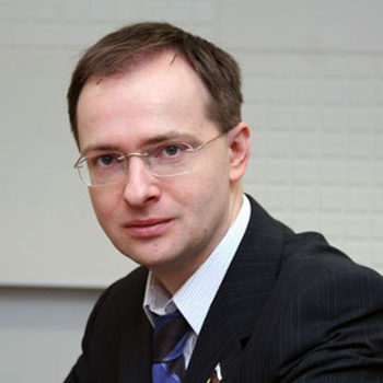 Иск Владимира Мединского к «Регнуму» рассмотрит Пресненский суд