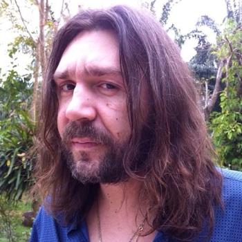 Сергей Шнуров спел по новому закону