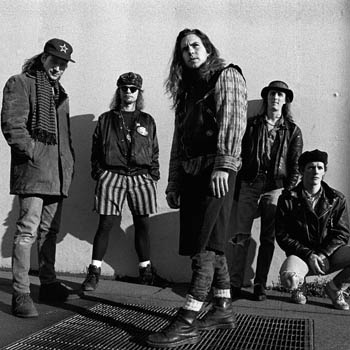 Pearl Jam исполнили кавер-версию хита из мультфильма «Холодное сердце» (Видео)