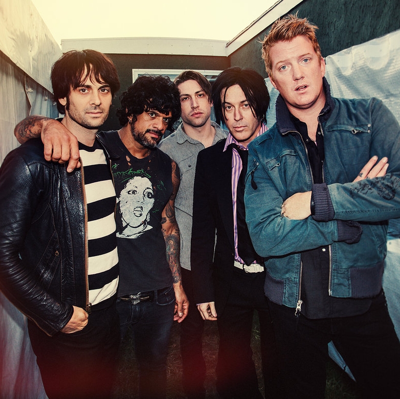 Queens Of The Stone Age проведут свой фестиваль на Хэллоуин