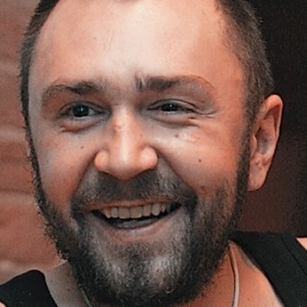 Сергей Шнуров посвятил песню жрицам любви (Видео)