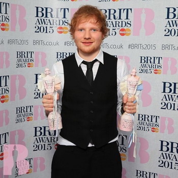 Мадонна упала со сцены Brit Awards 2015