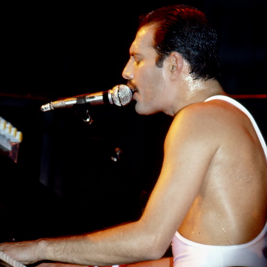 Яндекс.Музыка поздравила Фредди Меркьюри подборкой лучших песен Queen (Слушать)