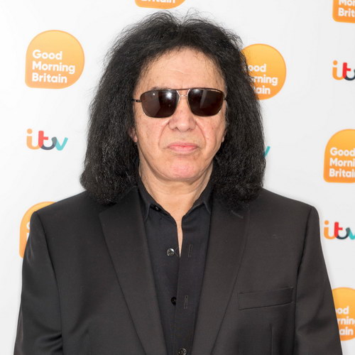 Kiss отменили концерт из-за медицинских процедур Джина Симмонса