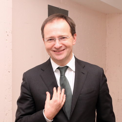 Владимир Мединский представил базу недобросовестных кинематографистов