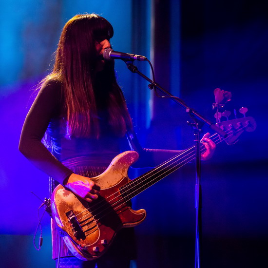 Pixies посвятили клип погибшей сёрфингистке (Видео)