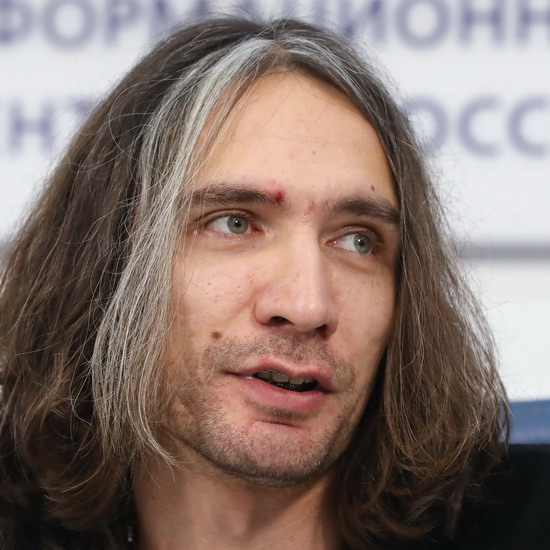 Александр Цой объяснил отсутствие голограммы Виктора Цоя на концертах «Кино-2020»