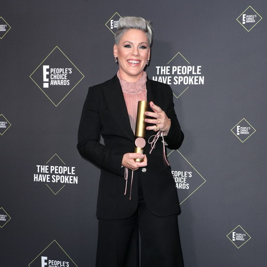 «Мстители: Финал» стал трумфатором People's Choice Awards (Фоторепортаж)