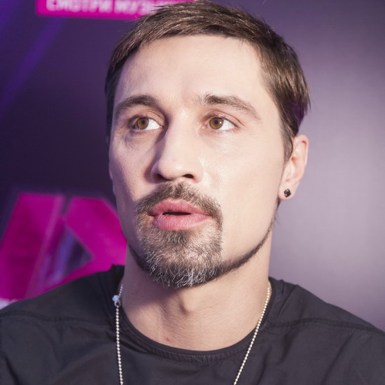 Дима Билан появится в новогоднем эфире с младшей сестрой