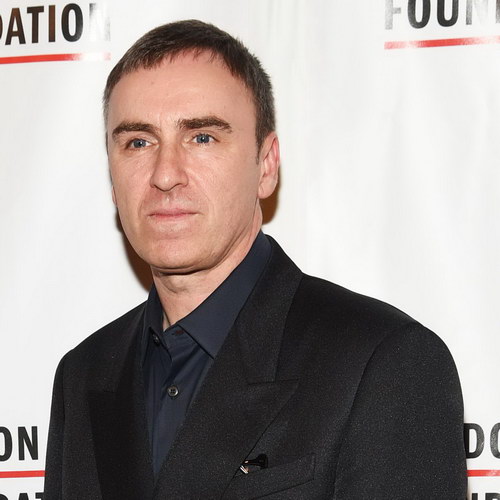 Раф Симонс возглавил Prada