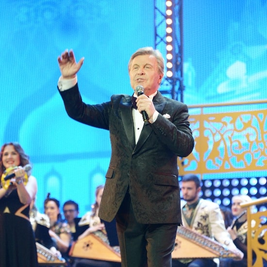 Kubana собирает противокоронавирусный хор с песней Льва Лещенко (Видео)