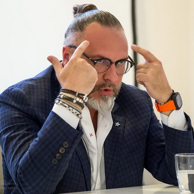 Юрий Грымов даст онлайн-конференцию накануне юбилея