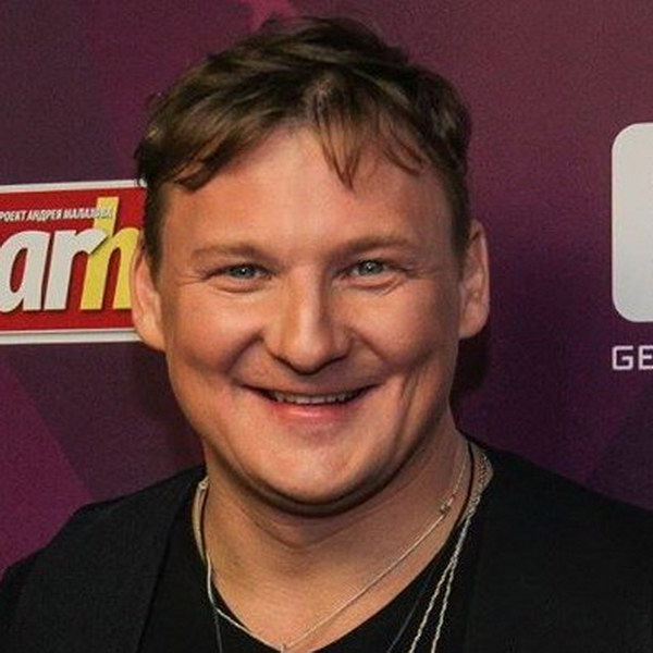 Михаил Бублик покажет «Жизнь за два часа» в ноябре вместо апреля