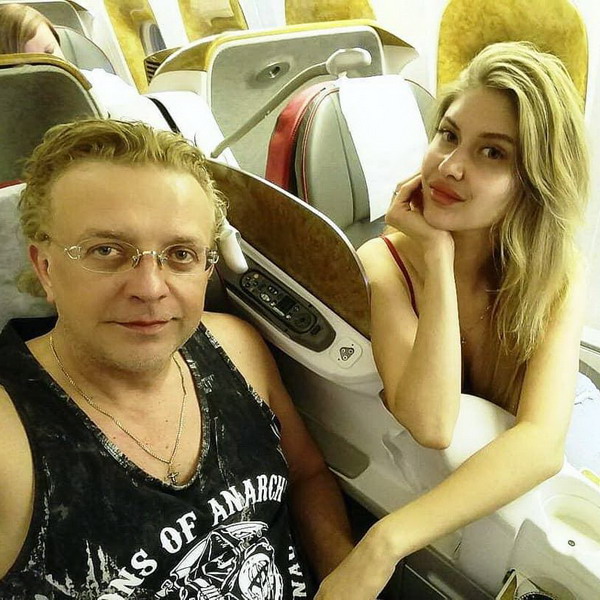 Рома Жуков готовится к свадьбе