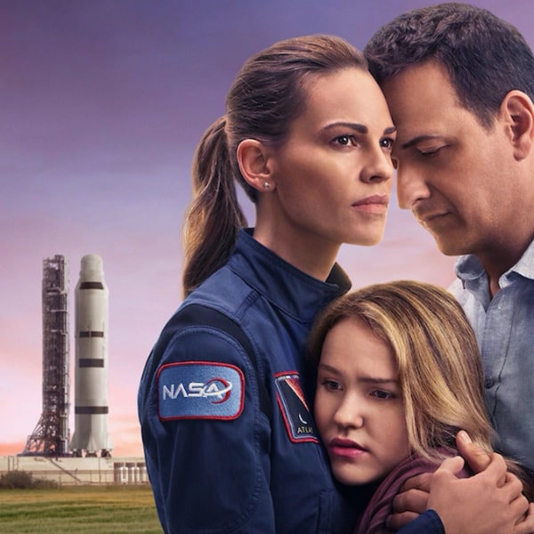 Рецензия на сериал «Вдали»: В космосе никто не услышит твою политическую позицию