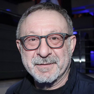 Евгений Маргулис сделал книгу из своих «Квартирников»