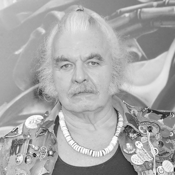 Умер злодей из «Безумного Макса» Хью Кияс-Бёрн