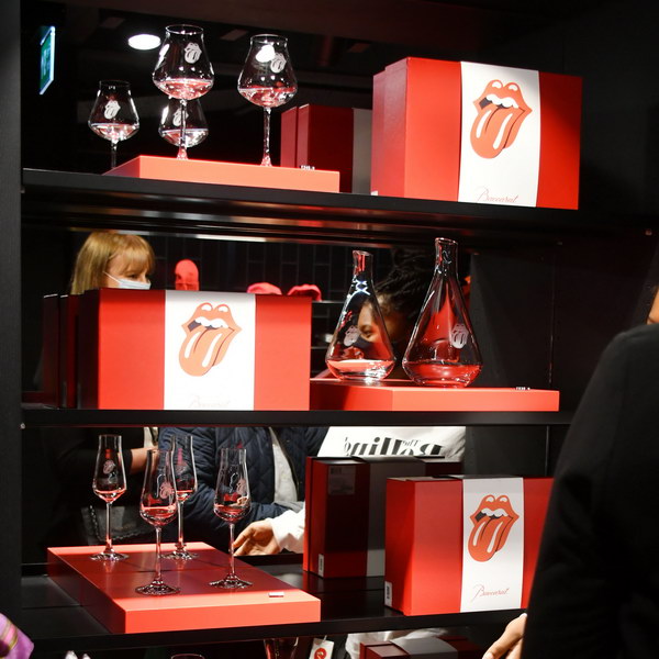 Rolling Stones выпустят шоколадные батончики «Brown Sugar» и «Cherry Red»