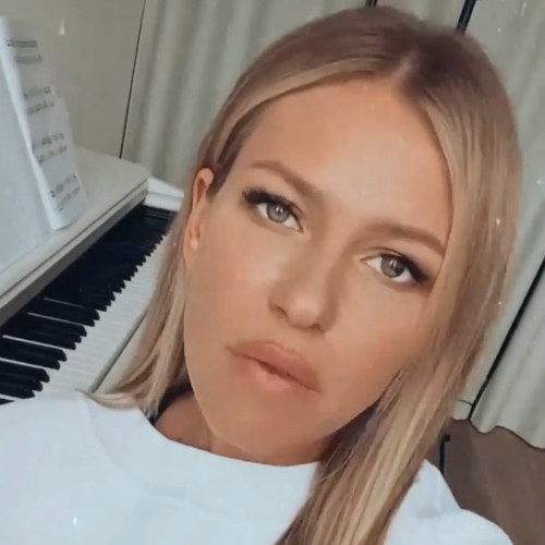 Рита Дакота попала в больницу на Бали