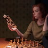 «Ход королевы» увеличил спрос на шахматы на 273%
