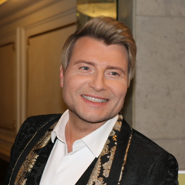 Николай Басков стал пятым ведущим премии «Муз-ТВ»